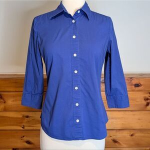 Haberdashery J.Crew Classic Women's Blue Button-Down Shirt
